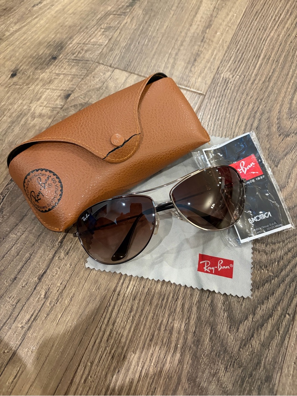 RAY-BAN Arista Gunmetal Frames Graduated Brown Lenses Aviator Sunglasses